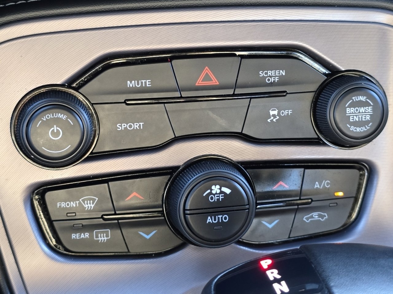 Used 2023 Dodge Challenger SXT w/ Blacktop Package image 6