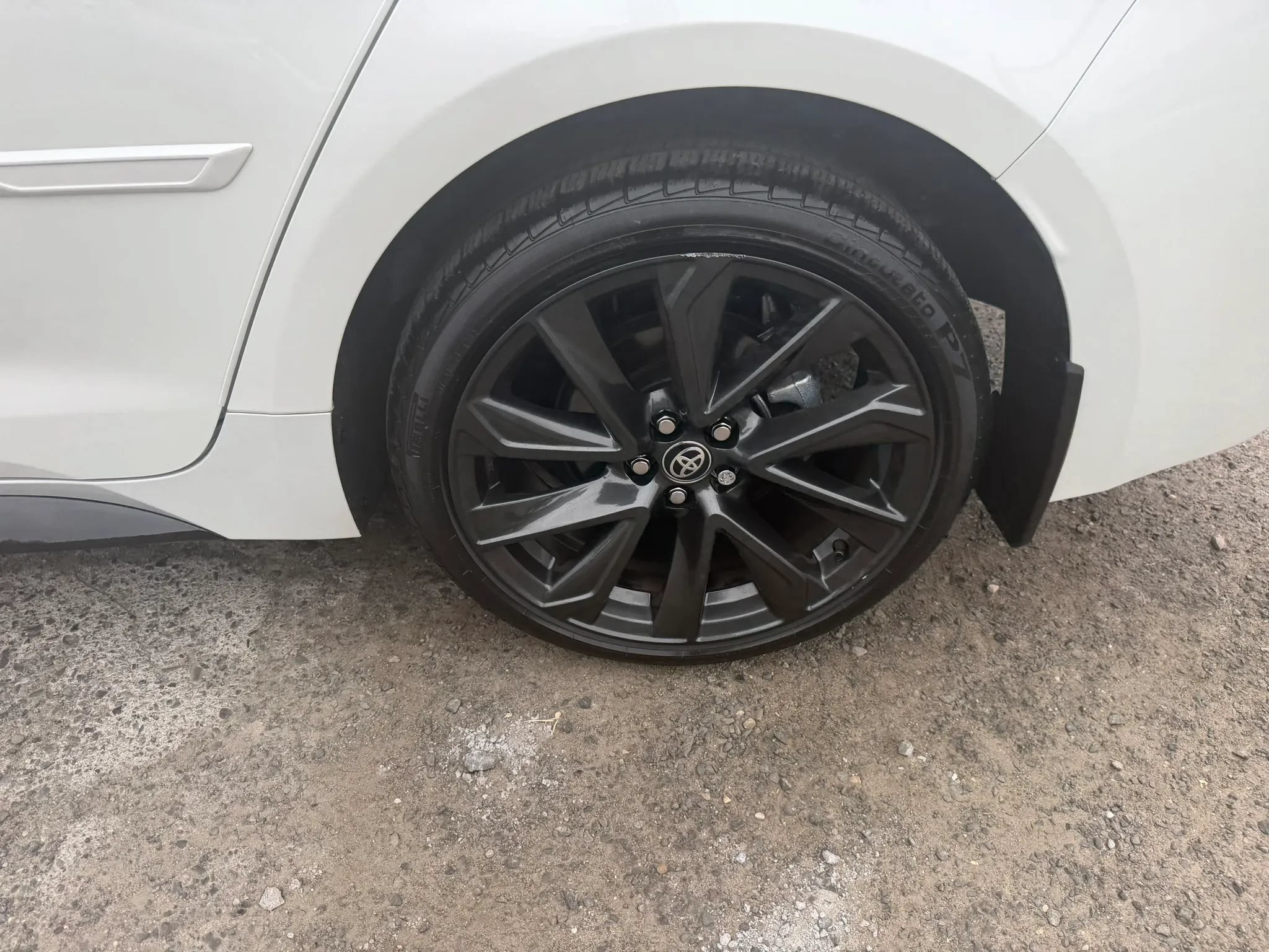 Used 2025 Toyota Corolla XSE FWD image 9