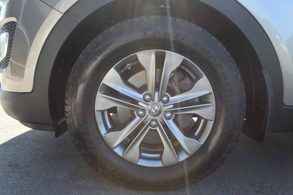 Used 2014 Hyundai Santa Fe Sport w/ Technology Package 04 FWD image 33