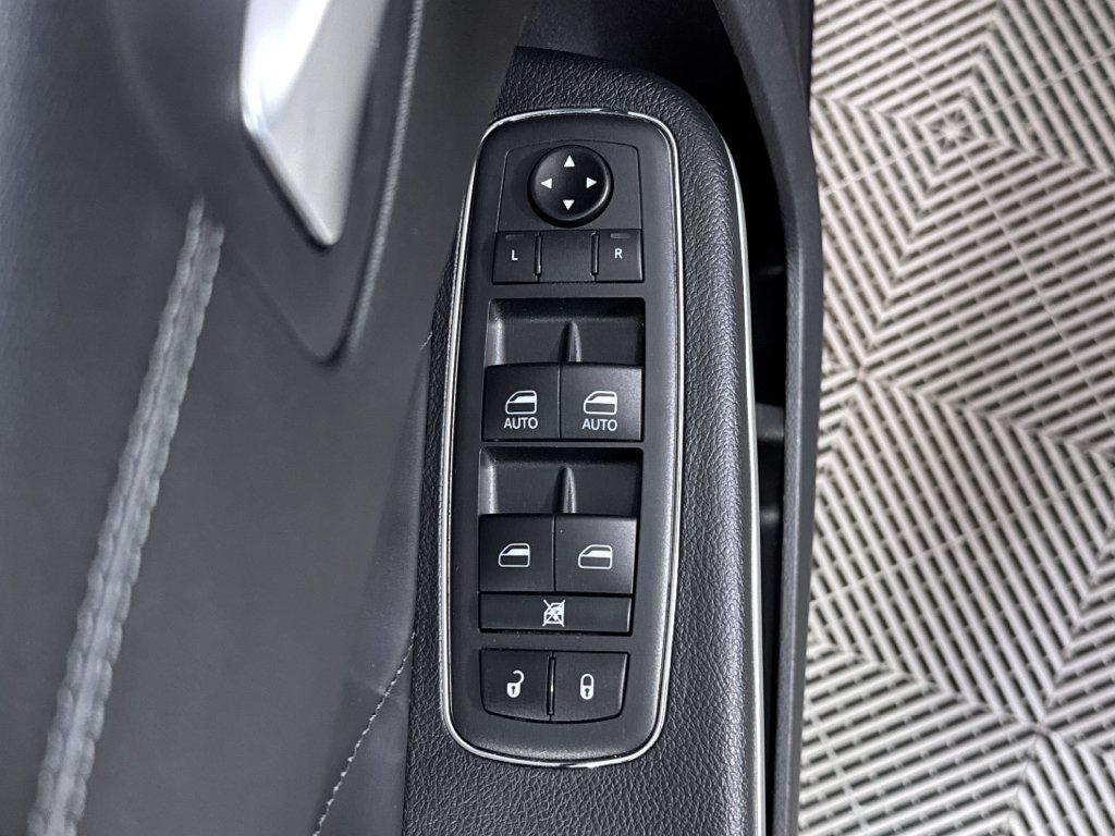 Used 2020 Dodge Charger Scat Pack RWD image 28
