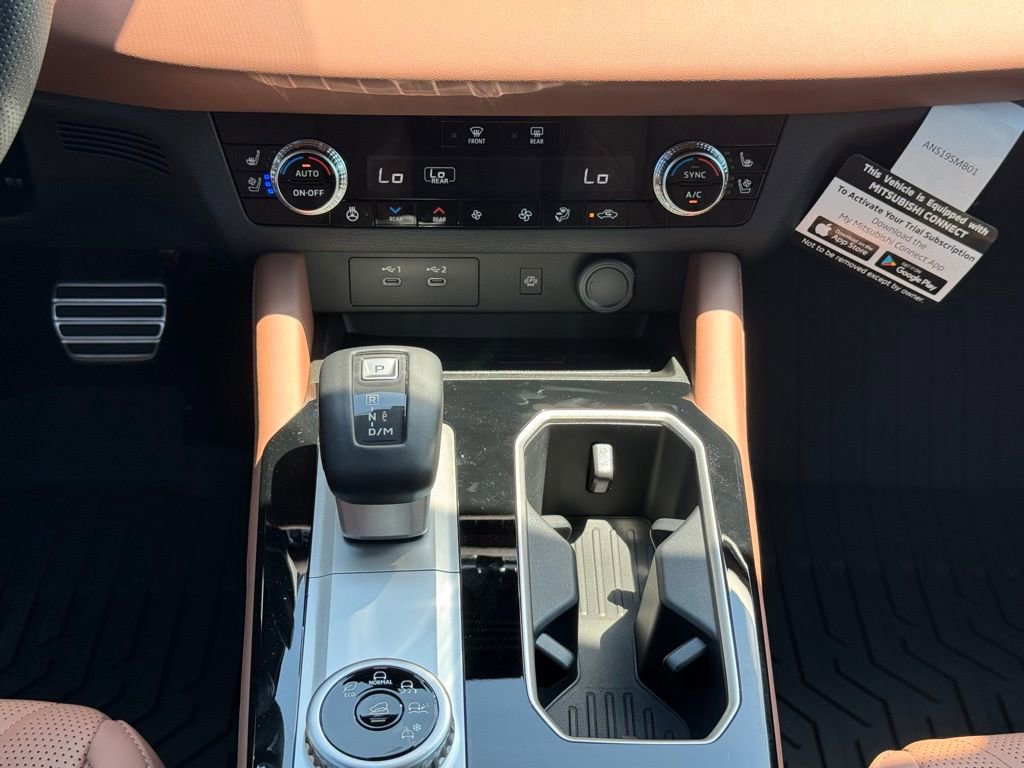 New 2025 Mitsubishi Outlander SEL image 22