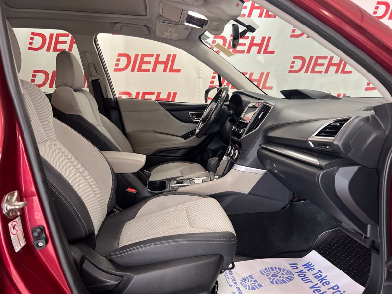 Used 2019 Subaru Forester Premium AWD/4WD image 13