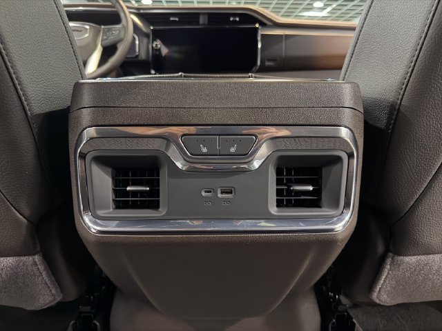 Used 2026 GMC Sierra 1500 Denali w/ Denali Reserve Package AWD/4WD image 31