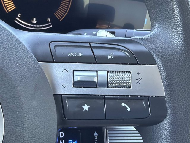 Used 2025 Hyundai Sonata SEL FWD image 28