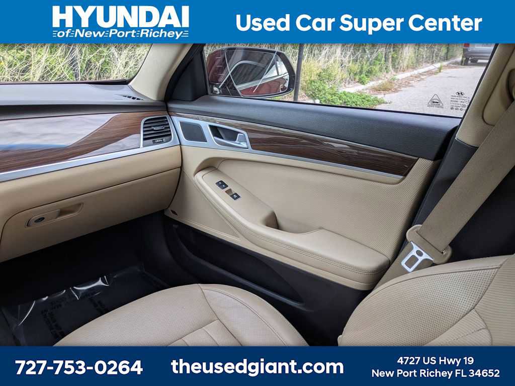 Used 2016 Hyundai Genesis 3.8 w/ Option Group 02 RWD image 18