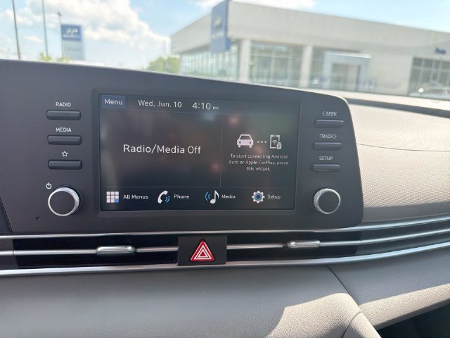 New 2026 Hyundai Elantra SE FWD image 12