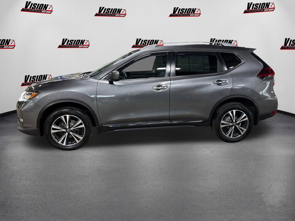 Used 2018 Nissan Rogue SL w/ Premium Package image 8