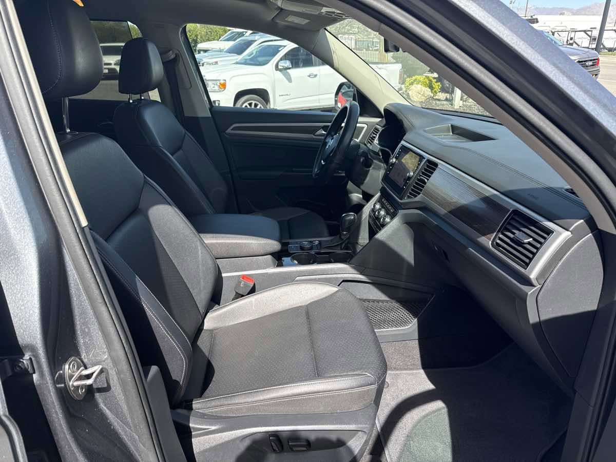 Used 2019 Volkswagen Atlas SEL R-Line AWD/4WD image 23