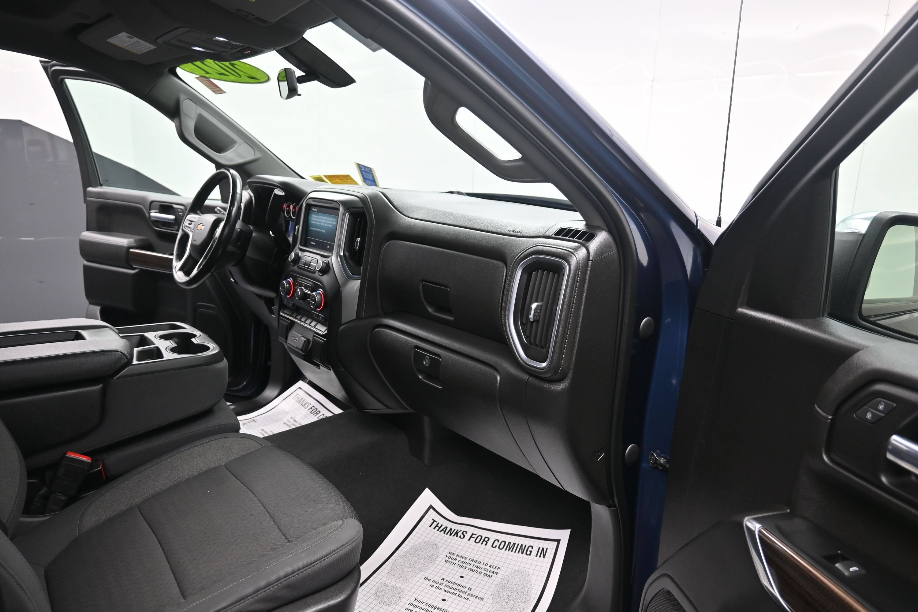 Used 2021 Chevrolet Silverado 1500 LT AWD/4WD image 24