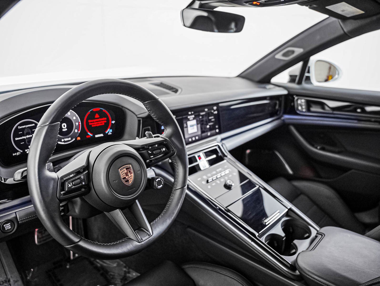 Certified 2024 Porsche Panamera RWD image 4