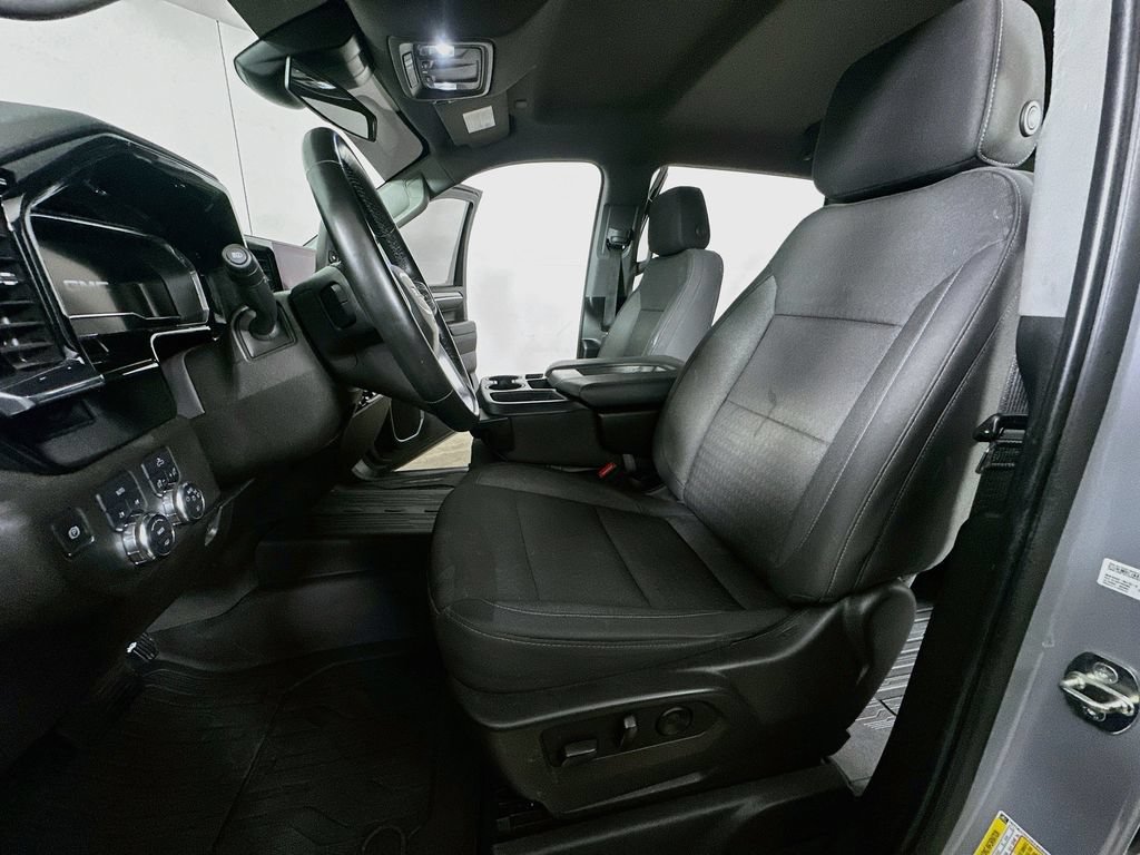 Used 2024 GMC Sierra 1500 Elevation w/ LPO, Elevation Black Package AWD/4WD image 15