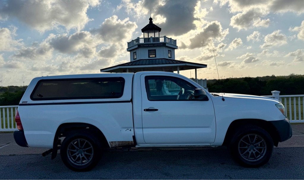 Used 2014 Toyota Tacoma 2WD Regular Cab image 4