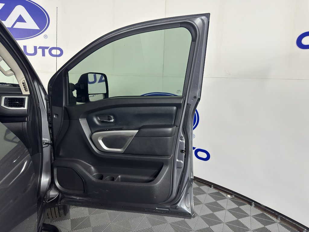 Used 2021 Nissan Titan SV w/ SV Convenience Package AWD/4WD image 38