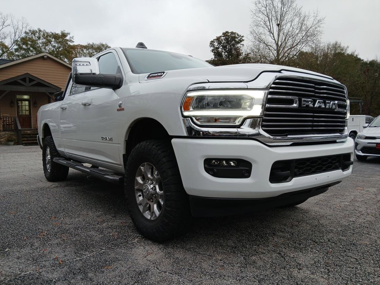 Used 2024 RAM 2500 Laramie w/ Safety Group AWD/4WD image 4