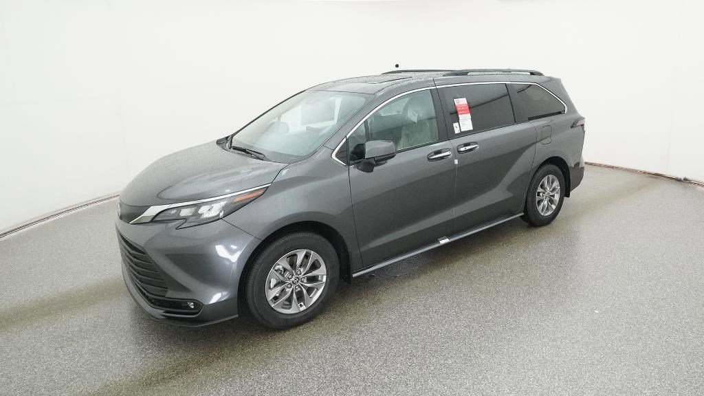 New 2025 Toyota Sienna XLE