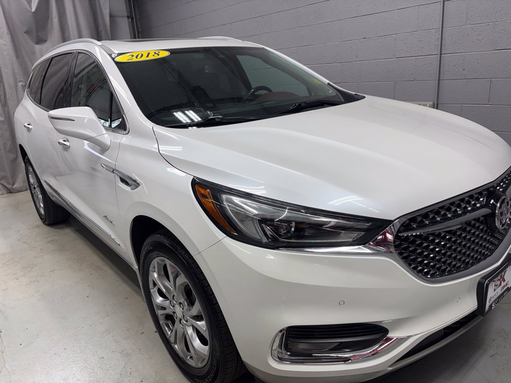 Used 2018 Buick Enclave Avenir w/ Avenir Technology Package AWD/4WD image 5
