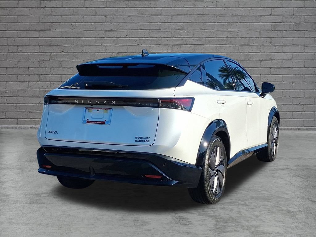Used 2024 Nissan Ariya AWD image 9