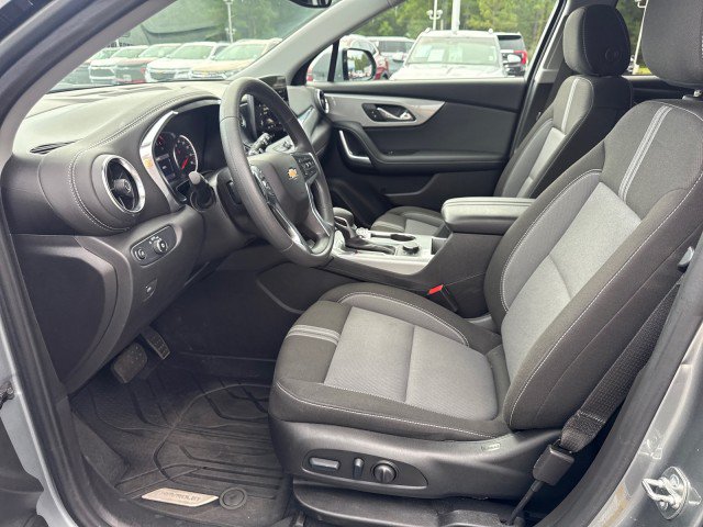 Used 2025 Chevrolet Blazer LT w/ Convenience Package FWD image 18