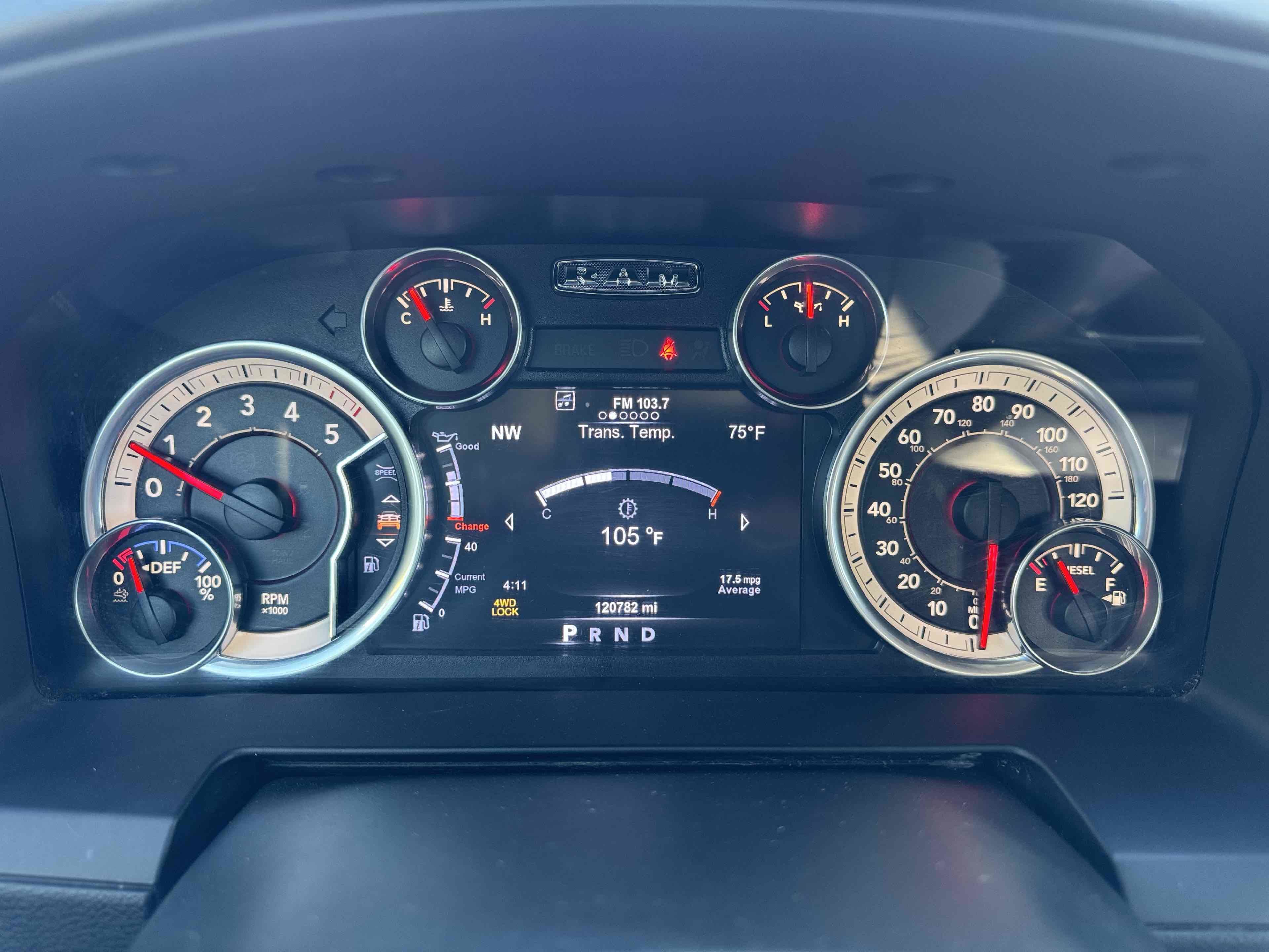 Used 2017 RAM 1500 Laramie w/ Convenience Group AWD/4WD image 21