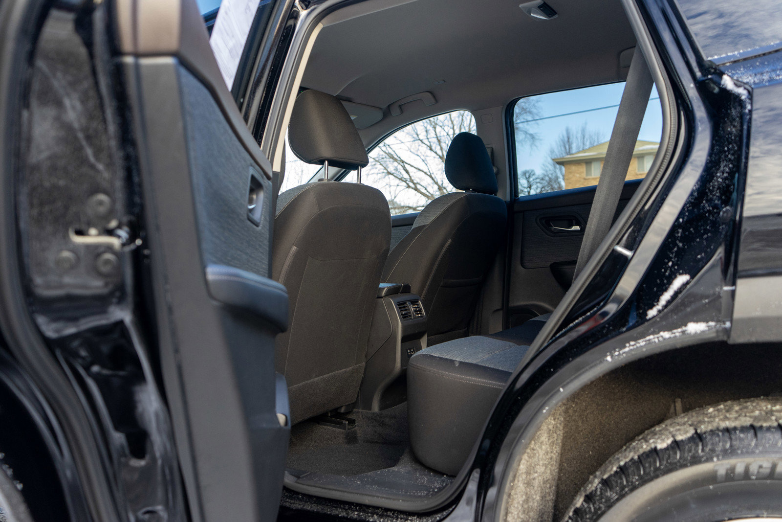 Used 2023 Nissan Rogue SV image 26