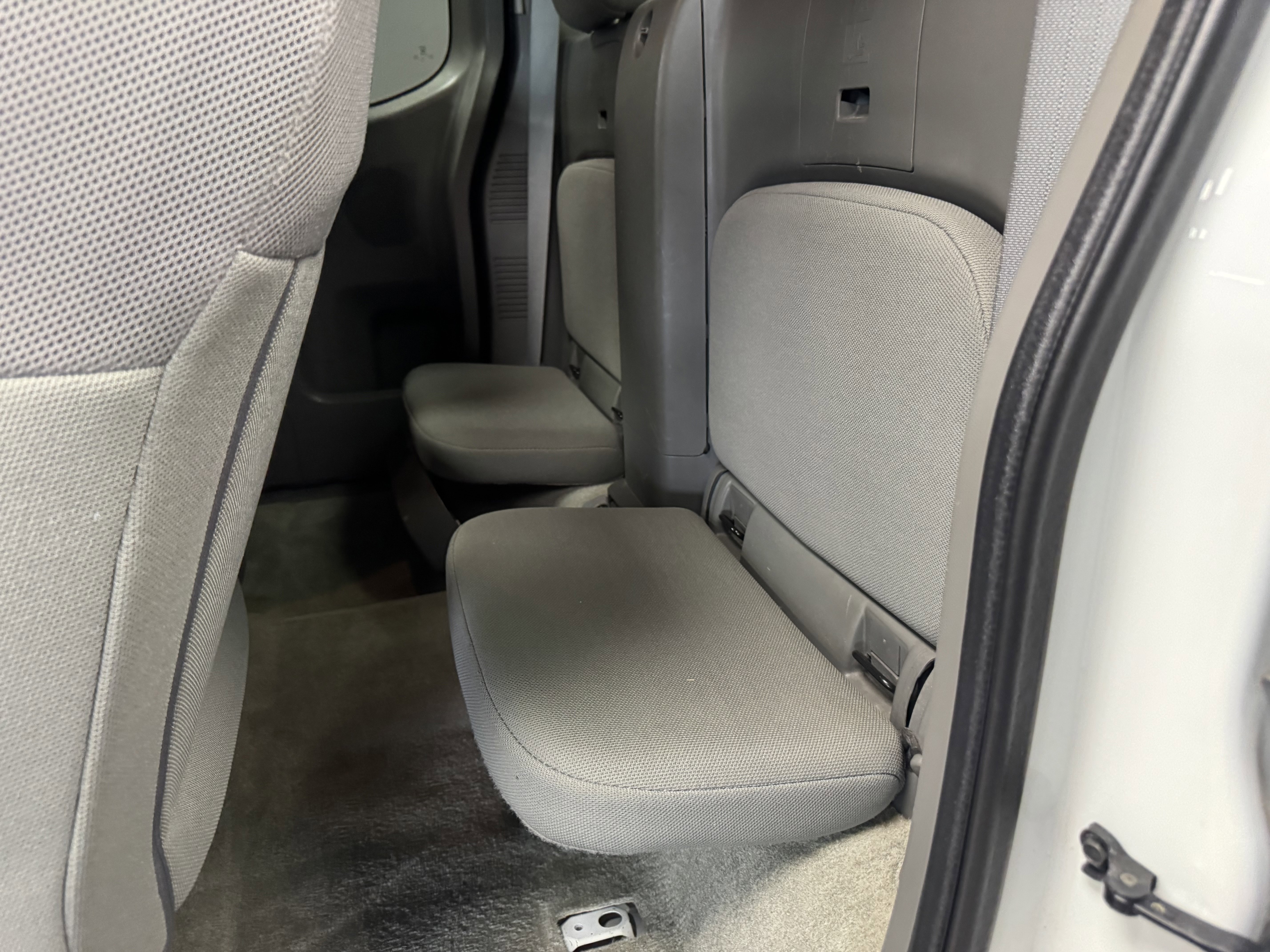 Used 2016 Nissan Frontier S RWD image 11