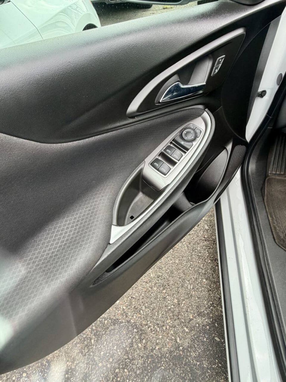 Used 2018 Chevrolet Malibu LS FWD image 17