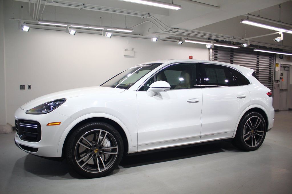 Used 2022 Porsche Cayenne Turbo image 14