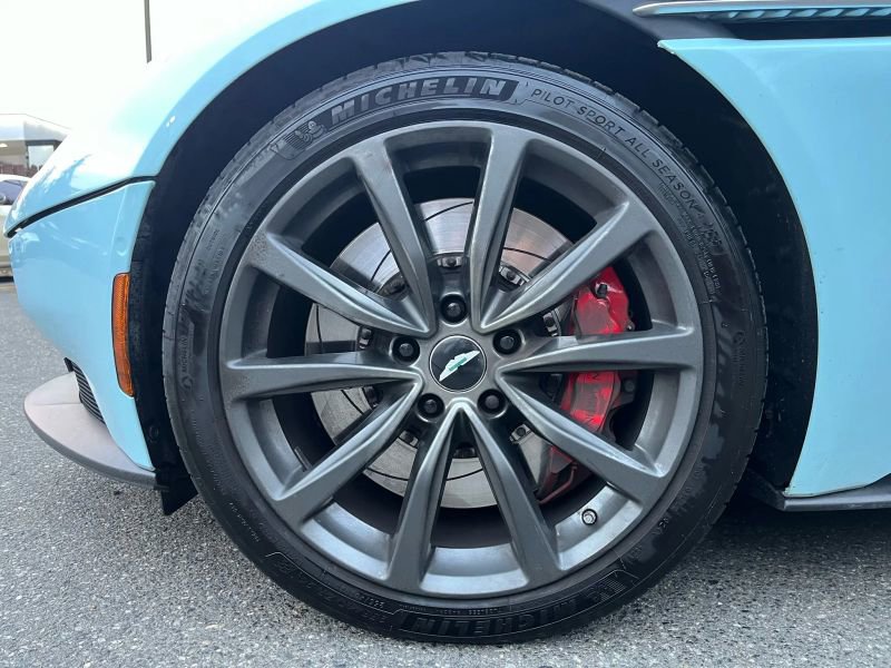 Used 2018 Aston Martin DB11 V12 image 21