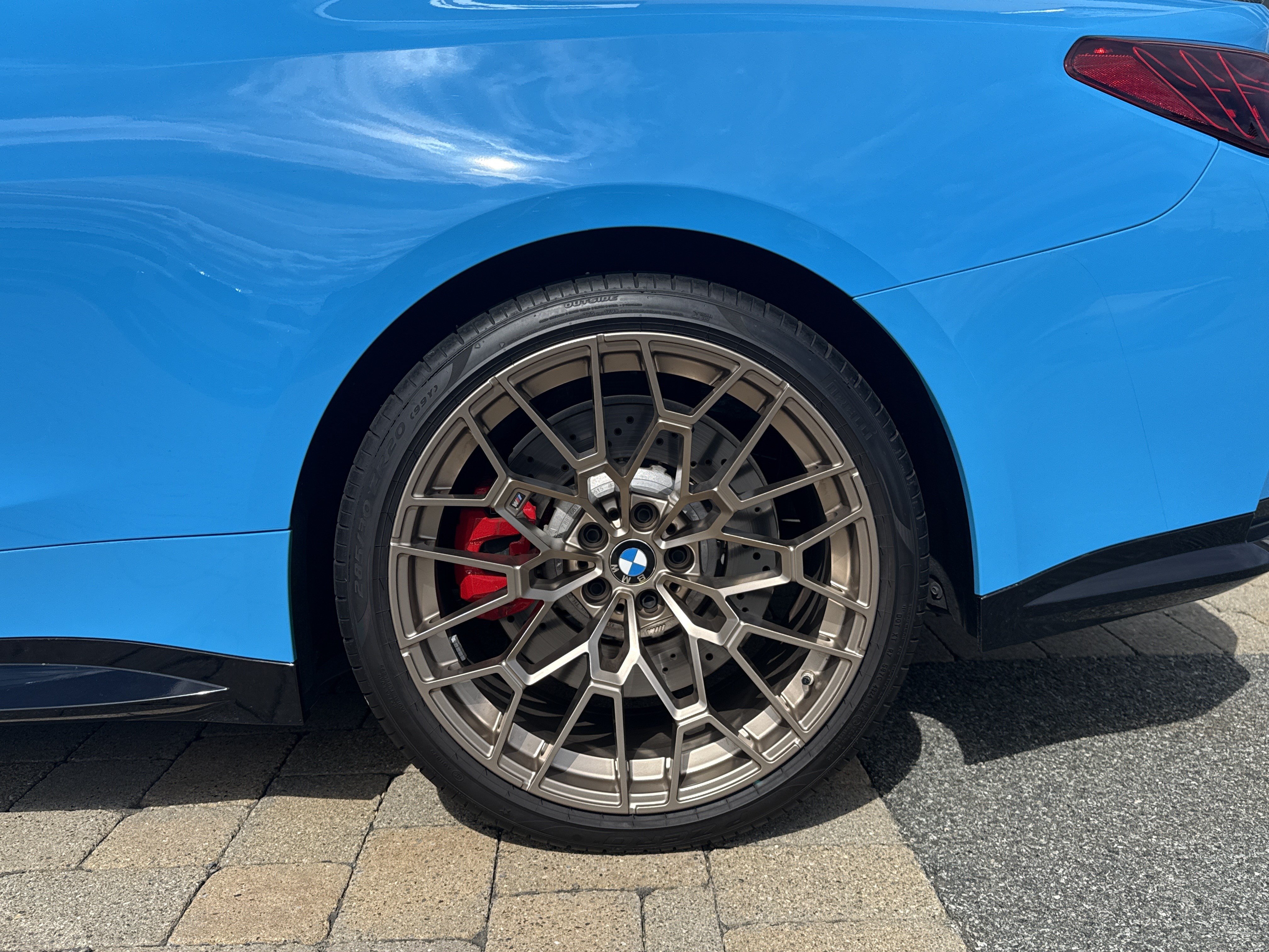 Used 2025 BMW M4 CS AWD/4WD image 16