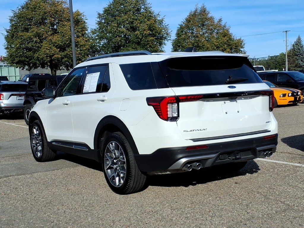 Used 2025 Ford Explorer Platinum w/ Ultimate Package AWD/4WD image 3