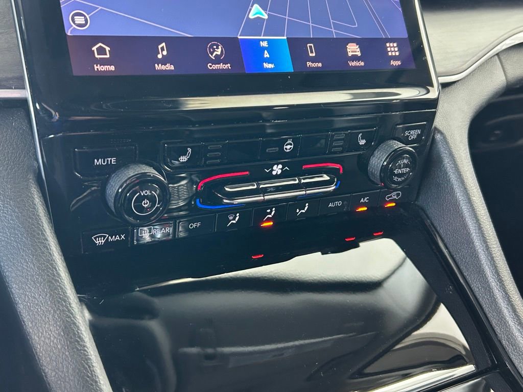 Used 2023 Jeep Grand Cherokee L Limited image 47