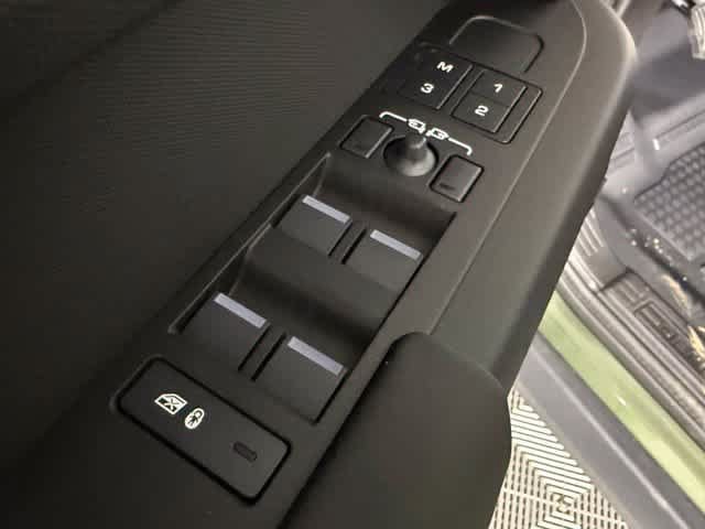 New 2026 Land Rover Defender 110 S AWD/4WD image 21