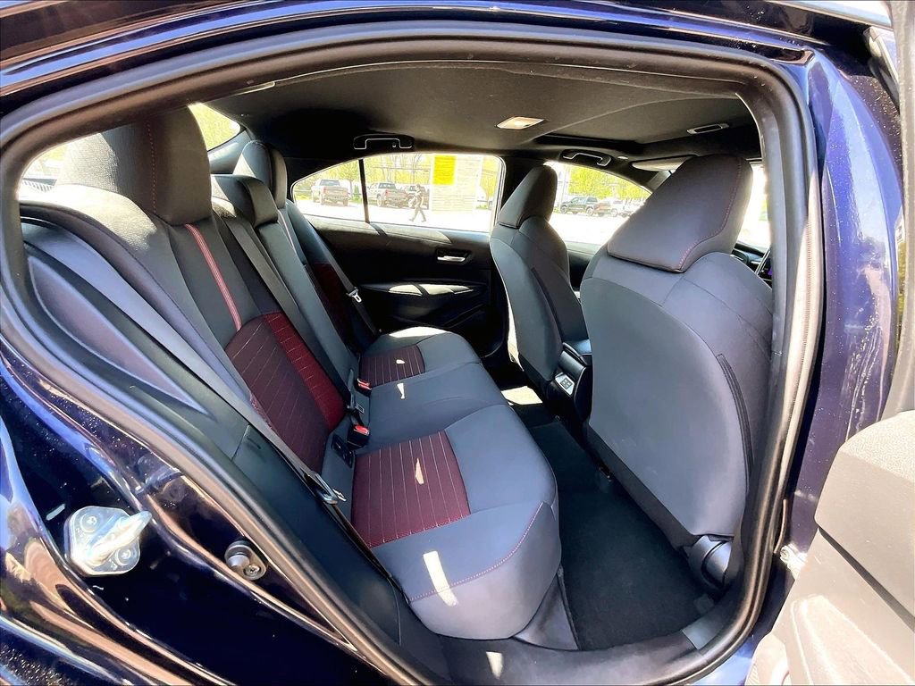 Used 2023 Toyota Corolla SE w/ SE Premium Package FWD image 16