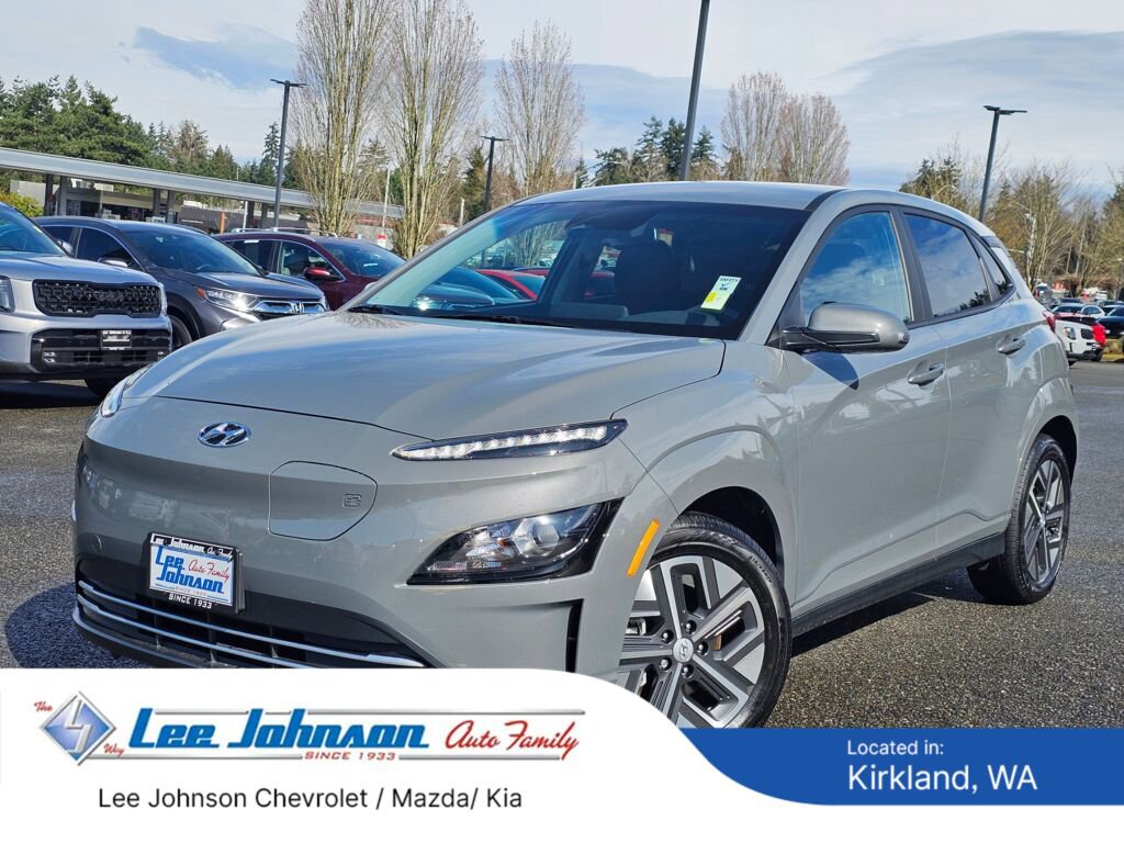 Used 2023 Hyundai Kona SE image 1