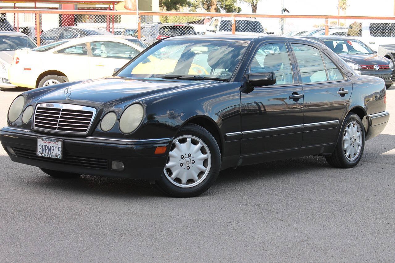 Used 1997 Mercedes-Benz E 320 Sedan image 4