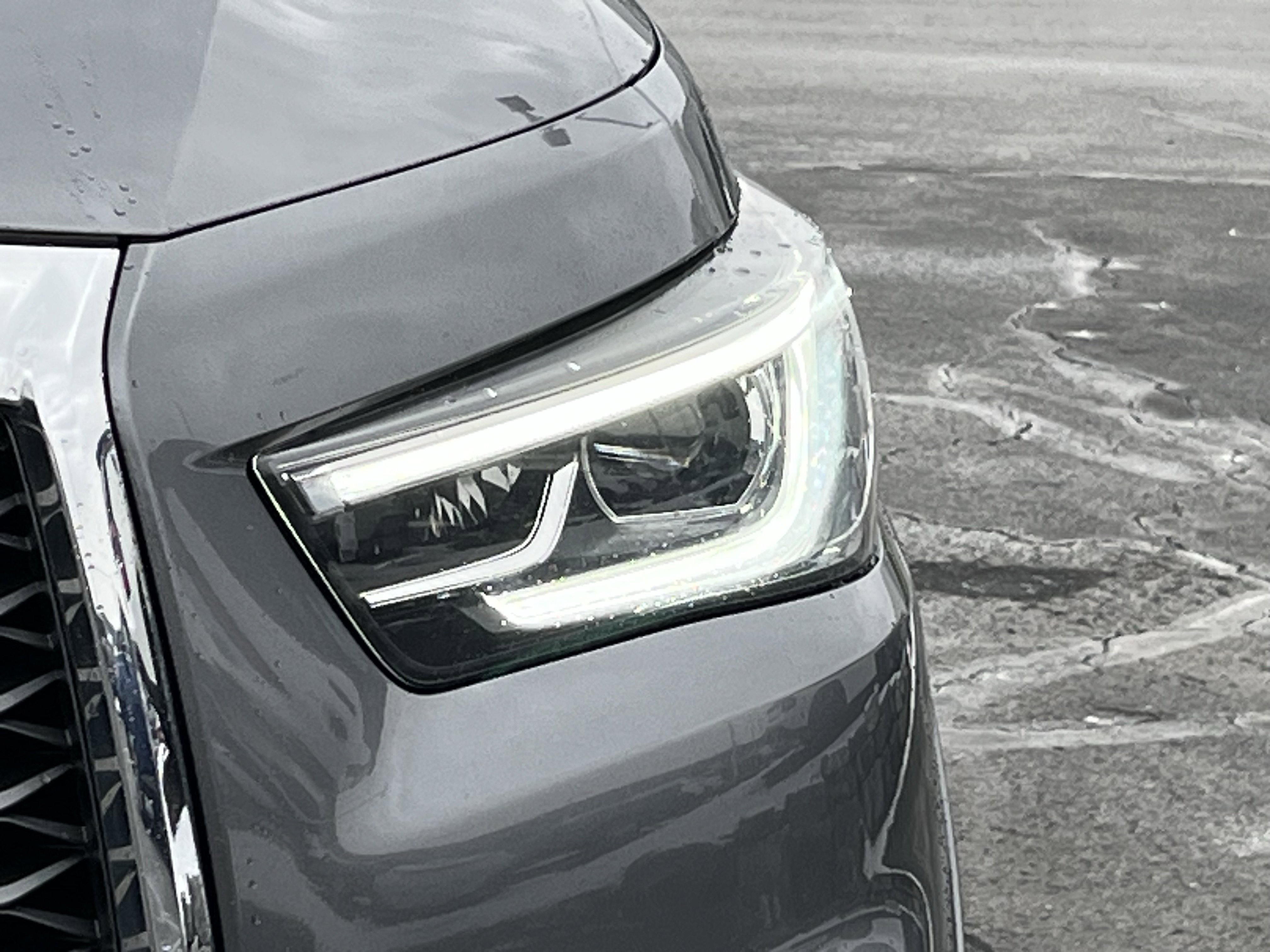 Used 2020 INFINITI QX80 Luxe w/ Proassist Package image 11