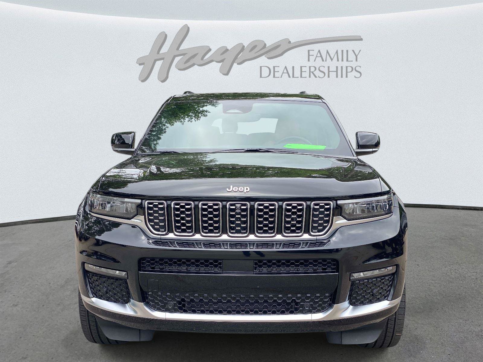 Used 2025 Jeep Grand Cherokee L Summit AWD/4WD image 12