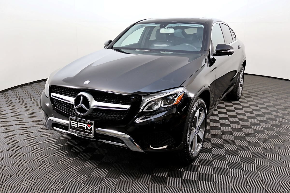 Used 2017 Mercedes-Benz GLC 300 4MATIC Coupe image 2