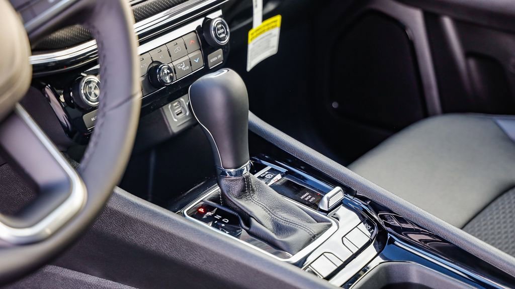 New 2026 Jeep Compass Latitude image 20