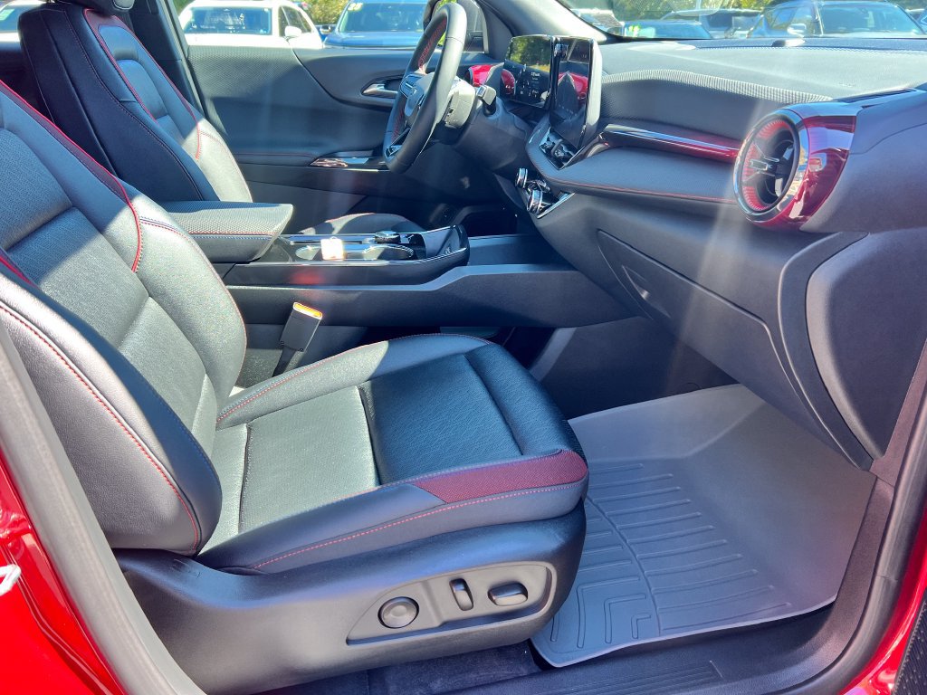 Used 2026 Chevrolet Equinox RS w/ Convenience Package III AWD/4WD image 5