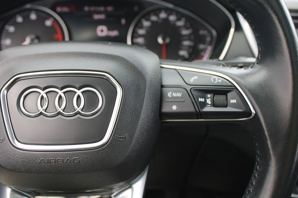 Used 2020 Audi Q5 2.0T Premium w/ Convenience Package AWD/4WD image 13