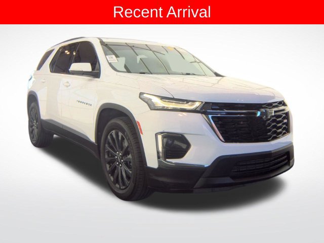 Used 2023 Chevrolet Traverse RS