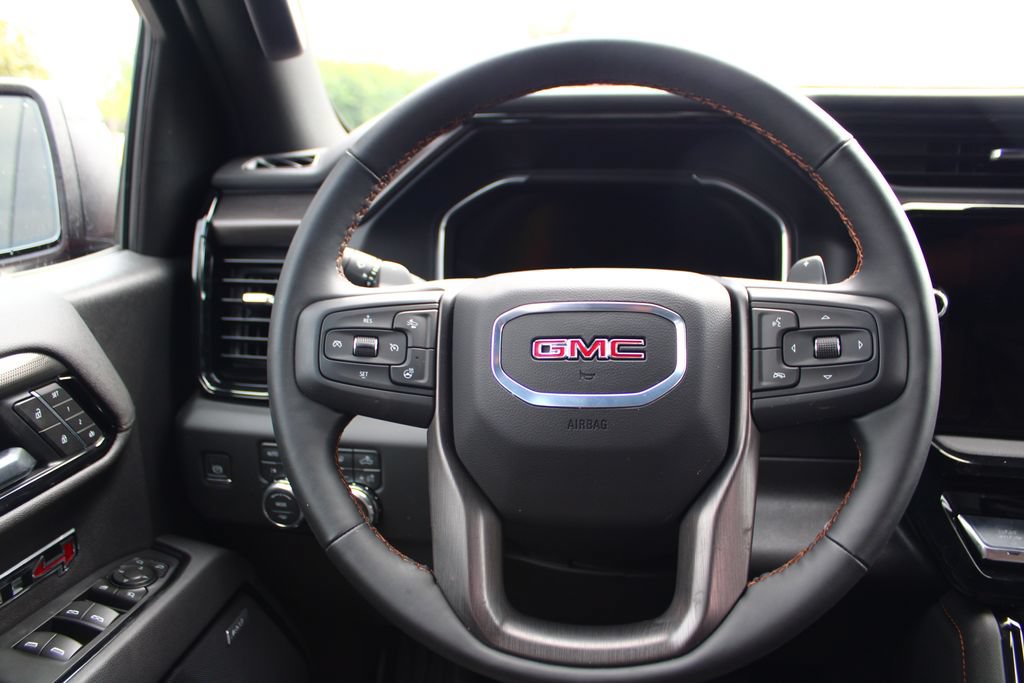 Used 2026 GMC Sierra 1500 AT4 w/ Technology Package AWD/4WD image 19