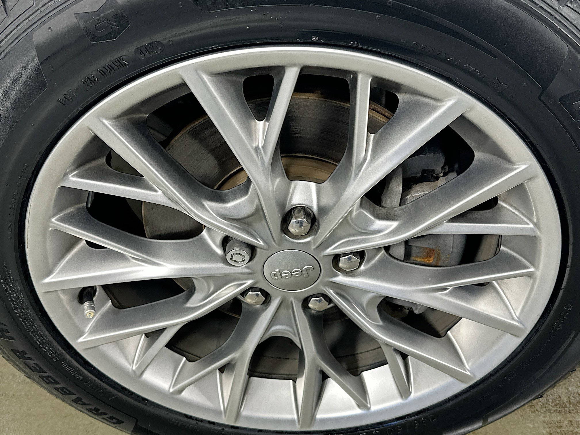 Used 2023 Jeep Grand Cherokee L Summit w/ Advanced Protech Group IV image 34