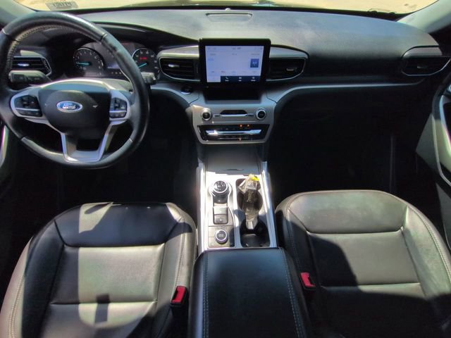 Certified 2023 Ford Explorer XLT w/ Equipment Group 202A image 18