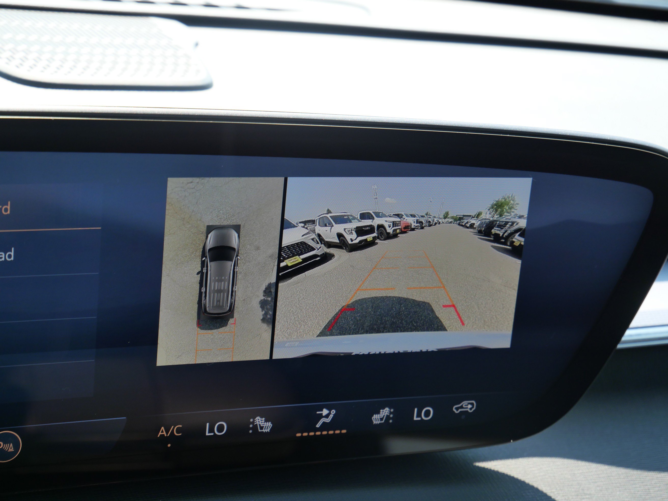 Used 2026 Buick Enclave Sport Touring w/ Power Package AWD/4WD image 10