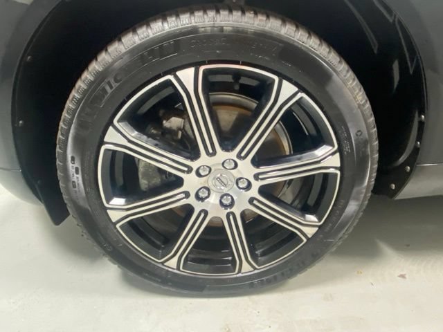 Used 2019 Volvo XC60 T6 Inscription w/ Protection Package Premier AWD/4WD image 5