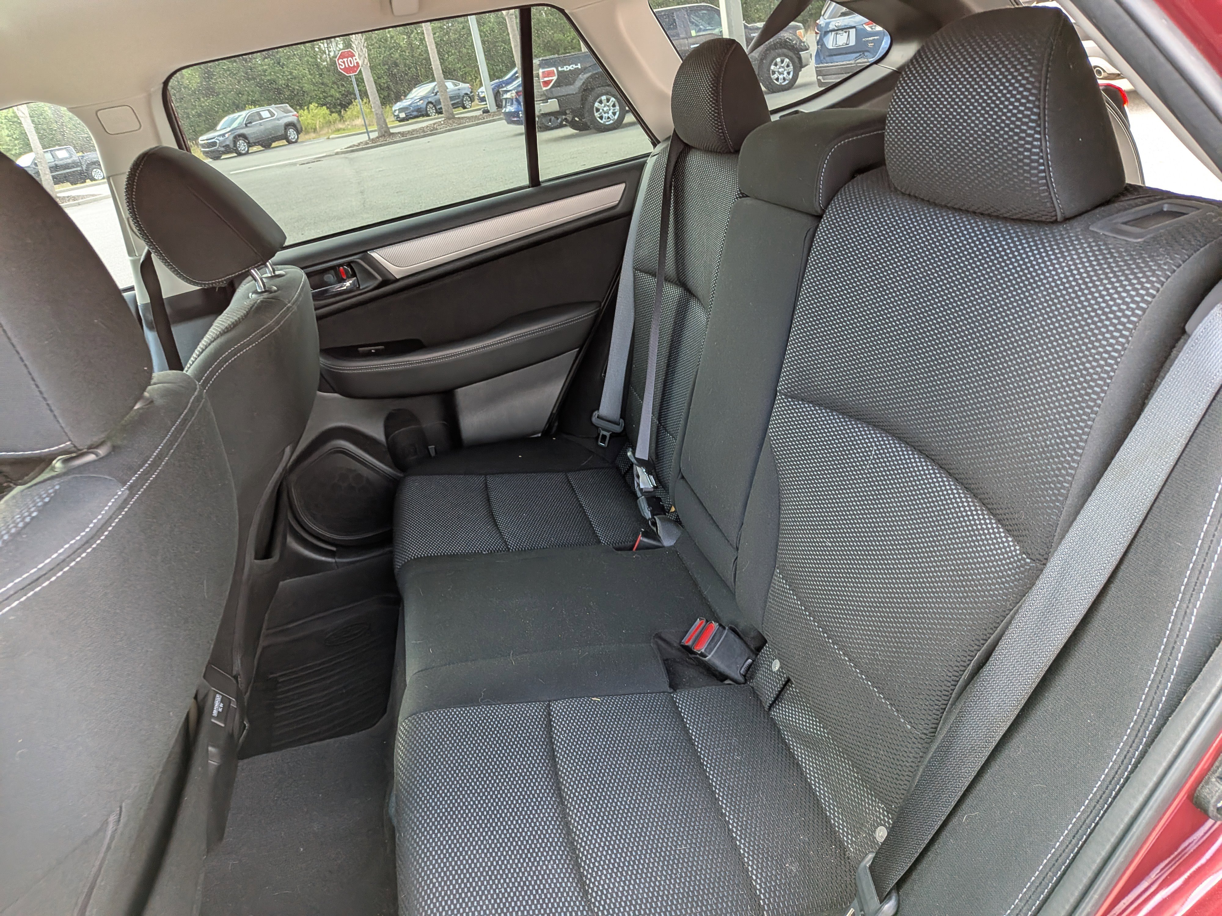 Used 2018 Subaru Outback 2.5i Premium image 14