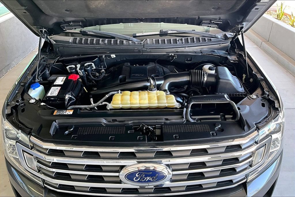 Used 2020 Ford Expedition XLT w/ Equipment Group 202A RWD image 30