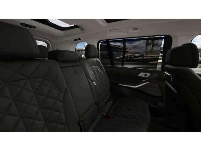 Used 2026 BMW X7 xDrive40i image 12